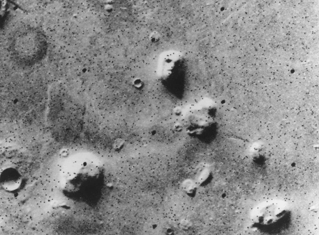 O"face" on Mars