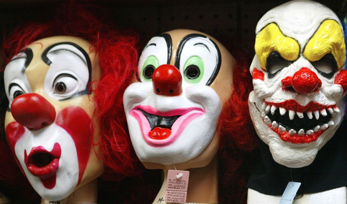 De grappigste inwoners van Uncanny Valley, enge clowns - en waarom ze ons bang maken