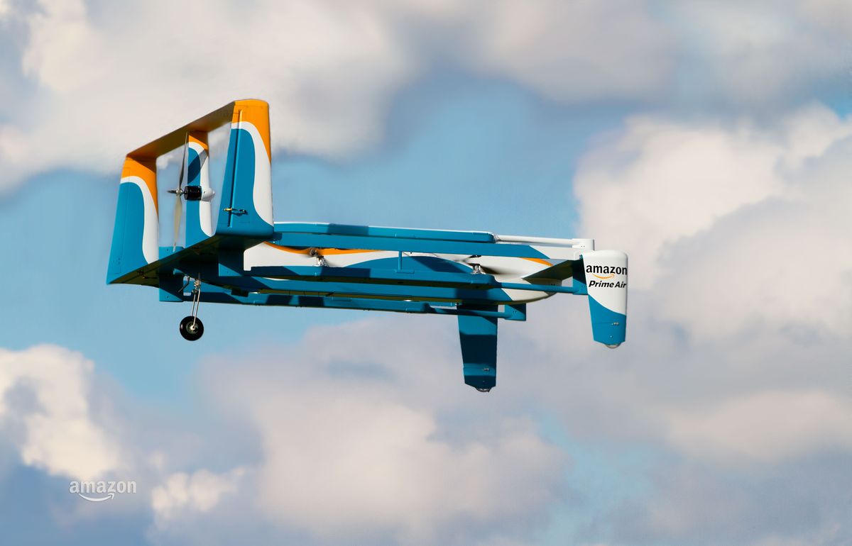 Amazon planeja armazéns de dirigíveis gigantes pairando sobre cidades com exércitos de drones de entrega