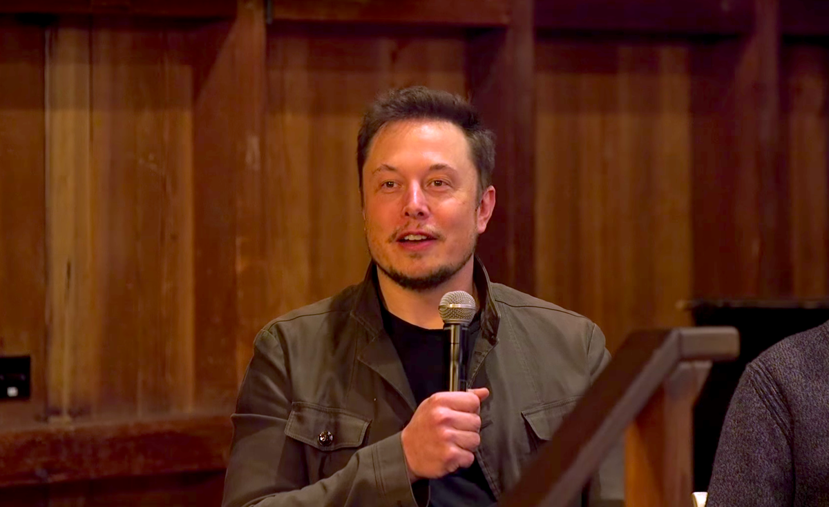 Elon Musk - 2 coisas que os humanos precisam fazer para ter um “bom futuro”